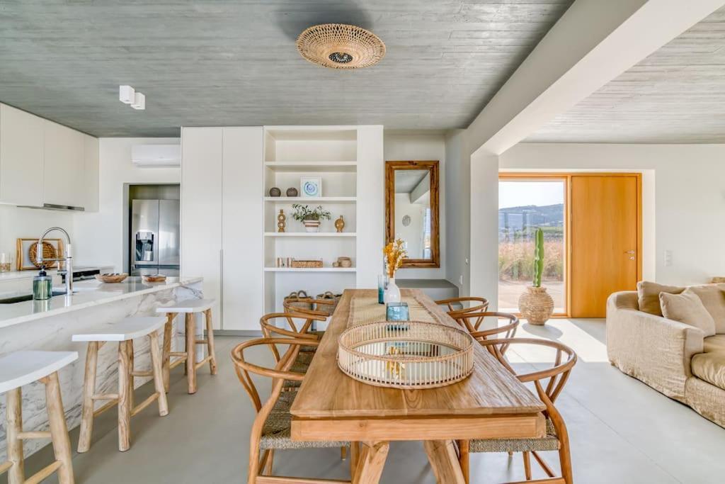 Villa Lampsi - Spacious & Modern Isterni  Экстерьер фото