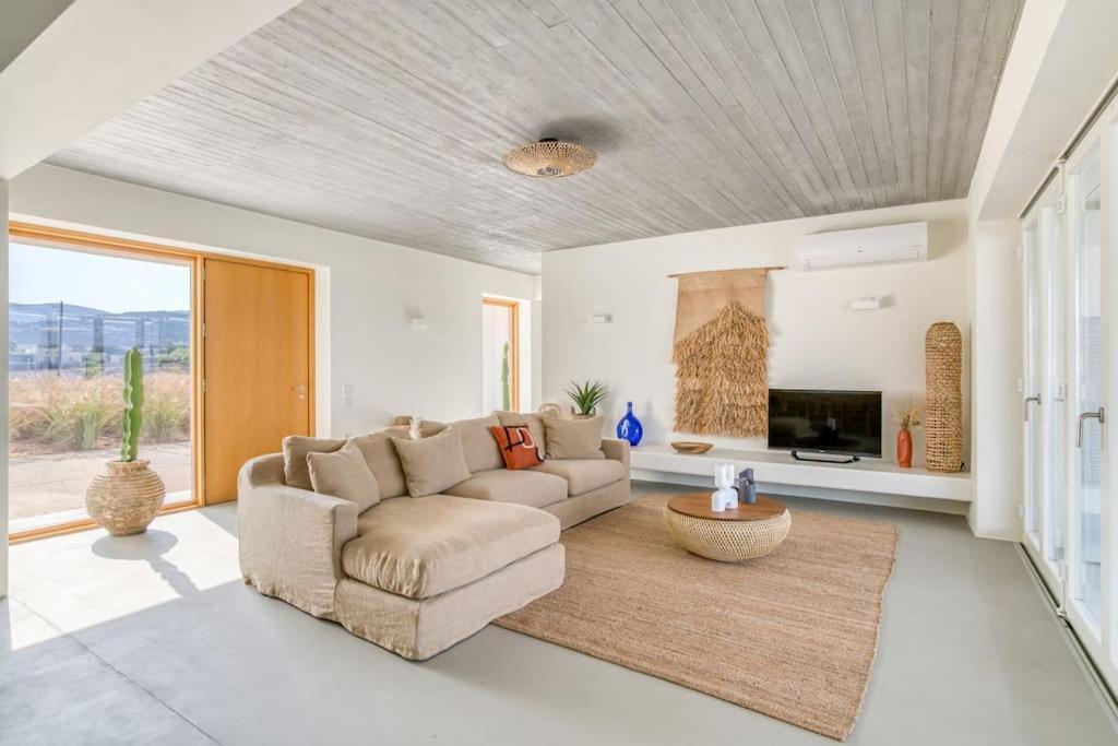 Villa Lampsi - Spacious & Modern Isterni  Экстерьер фото