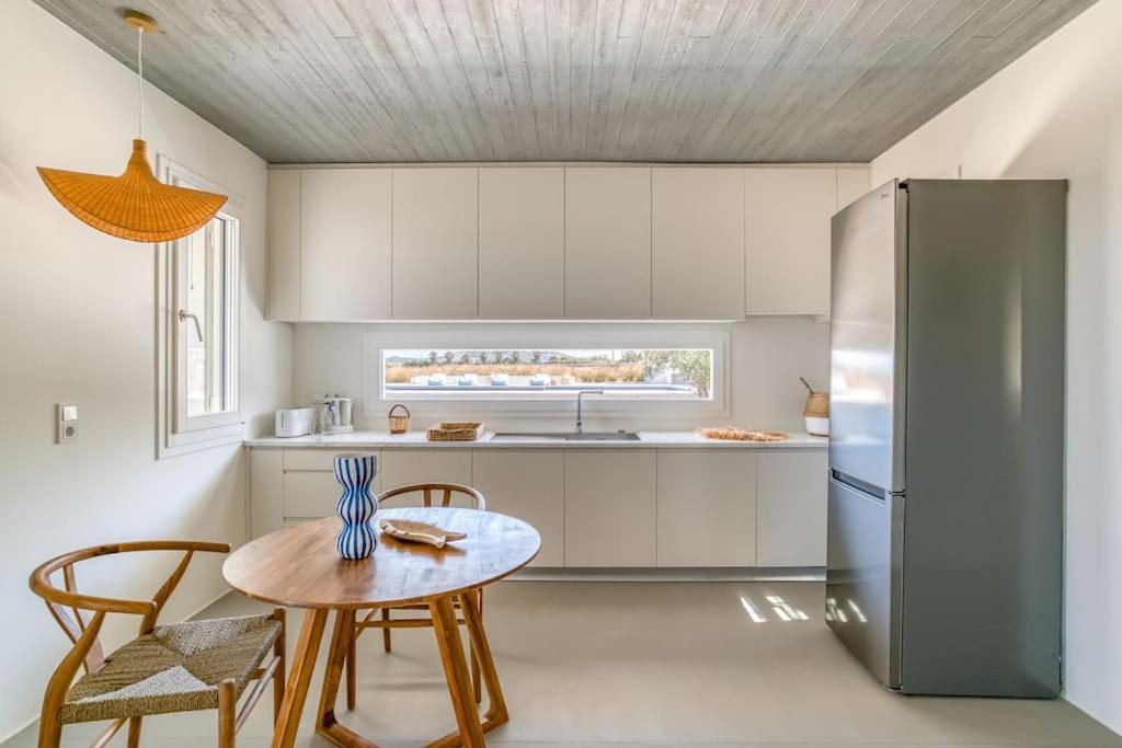 Villa Lampsi - Spacious & Modern Isterni  Экстерьер фото
